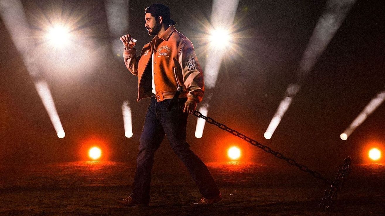 Gustavo Mioto gravou o clipe de "Drunk Side" na arena da Festa do Peão de Barretos