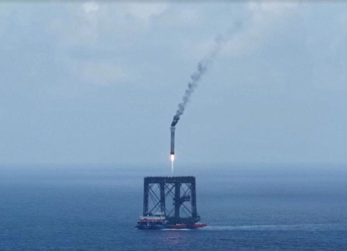 Foguete da SpaceX pode criar nova cratera e pluma de poeira na Lua