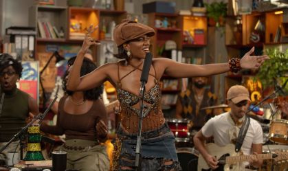 Iza se apresenta no Tiny Desk desta terça-feira (14)