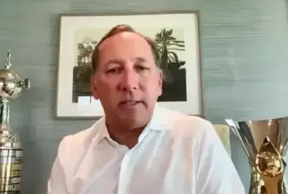 John Textor revela bastidores dos transfer bans sofridos pelo Botafogo