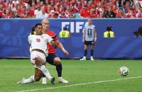 Bellingham marca, iguala Kane e entra na briga pela artilharia da Copa