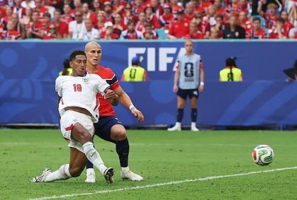 Bellingham marca, iguala Kane e entra na briga pela artilharia da Copa