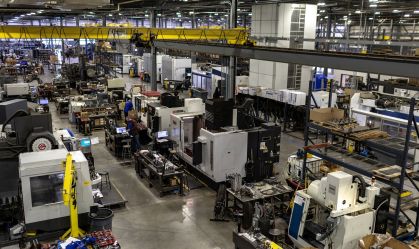 Área de produção do prédio da General Stamping & Metalworks em South Bend, EUA, 23 de março de 2026