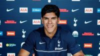 Após quase cair, Tottenham contrata meia de rival por valor recorde