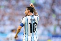 Messi tenta igualar recorde de Fontaine; veja quantos gols faltam