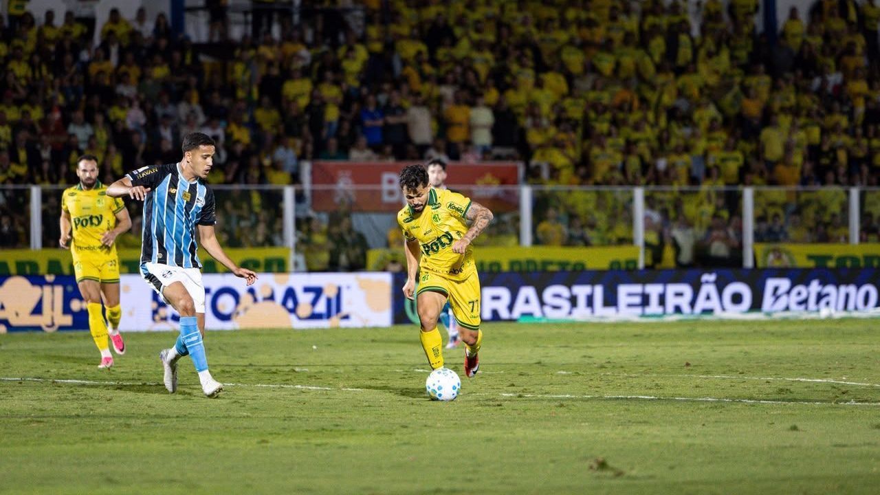 Partida entre Mirassol e Grêmio, válida pela 19ª rodada do Brasileirão