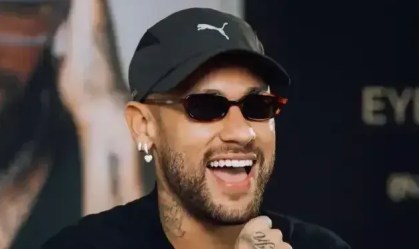 Neymar, atacante do Santos e da Seleção Brasileira