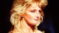 Entenda a história do hit "Total Eclipse of the Heart", de Bonnie Tyler