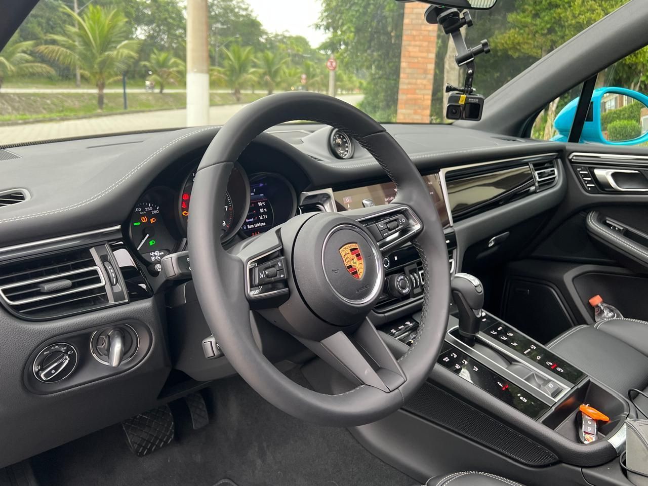 Interior do Porsche Macan • Jorge Moraes/CNN