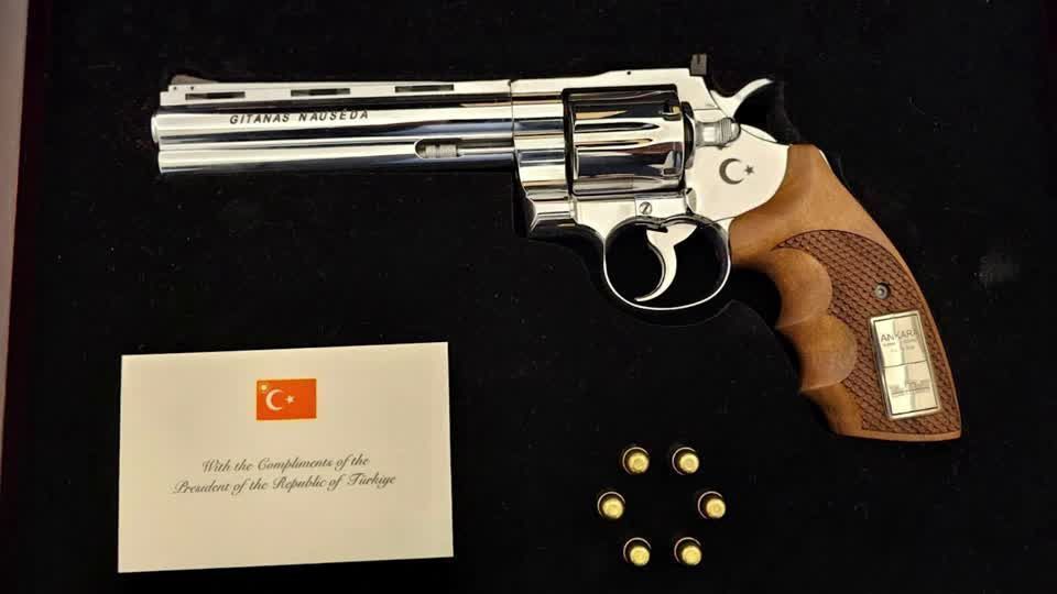 Turkey's Erdogan gifts pistols to European leaders after NATO summit