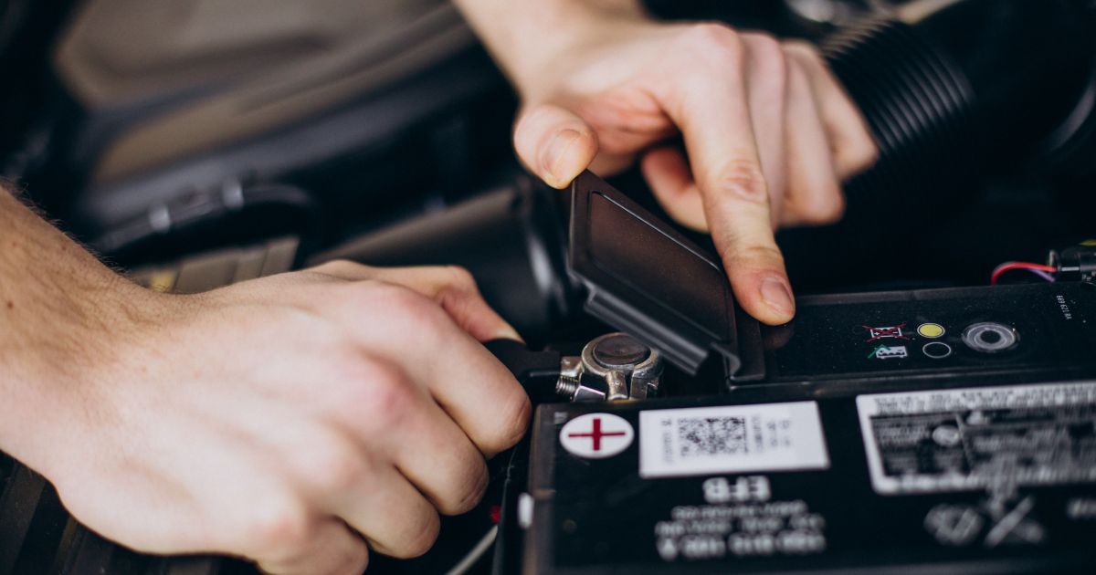 Saiba os sinais de que a bateria do seu carro pode virar um problema