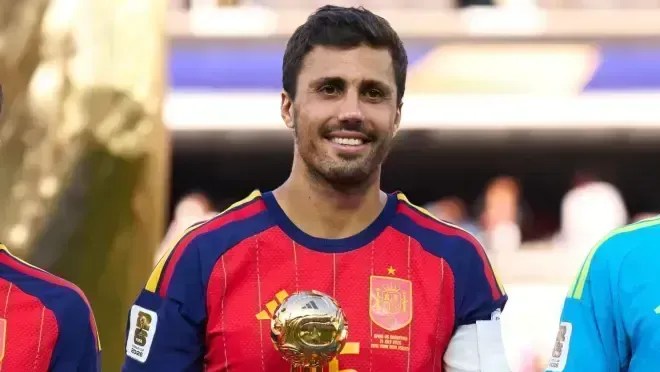Real Madrid negocia com Rodri e destaque de R$ 750 milhões da Copa