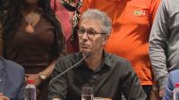 "Minha bandeira é estar contra o PT", diz Zema em convenção