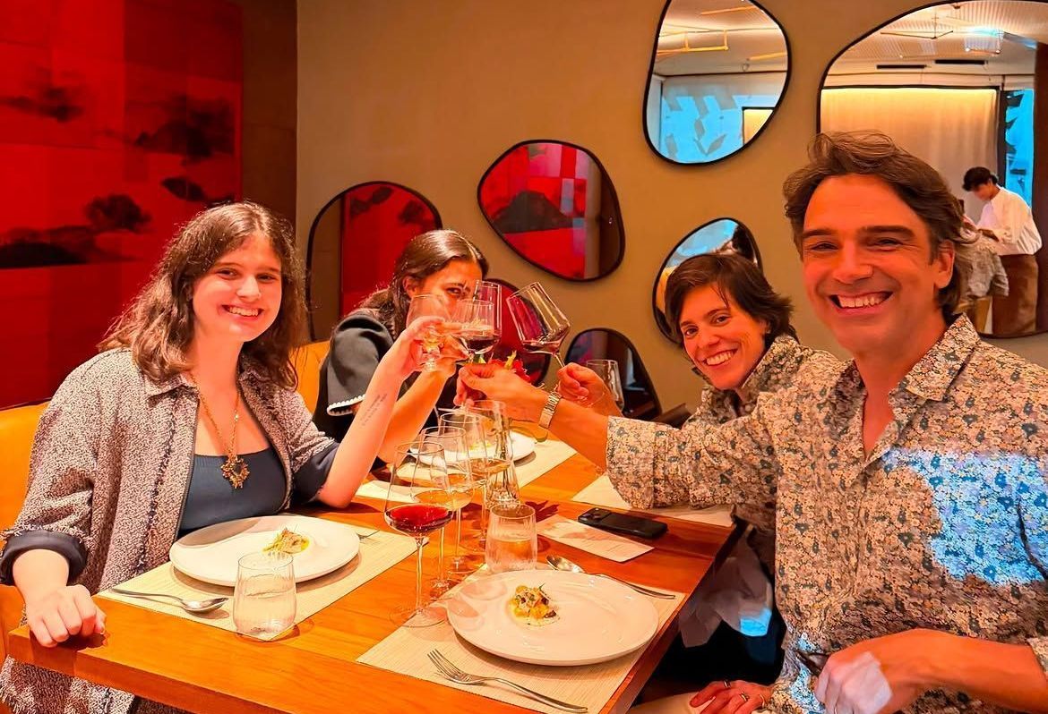 Tadeu Schmidt celebra sus 52 años en familia tras un año marcado por pérdidas y desafíos