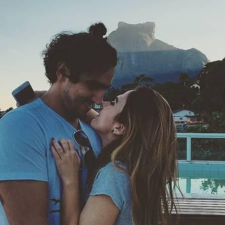 Tatá Werneck e Renato Góes viveram um relacionamento discreto em 2015 • Reprodução/Redes Sociais