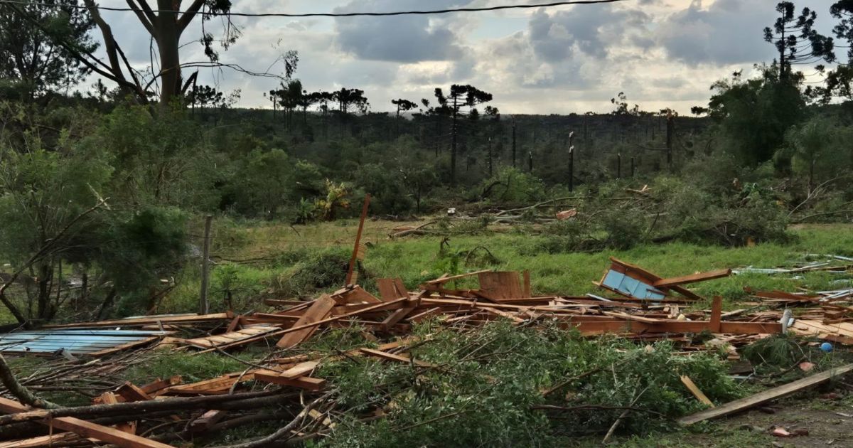 Paraná registra tornado de categoria F2; ventos chegaram a 200 km/h