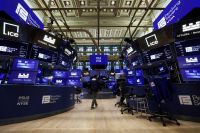 Wall Street opera em alta com setor de chips no radar