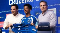 Zé Lucas projeta conquistas no Cruzeiro: "Ganhar a Libertadores"