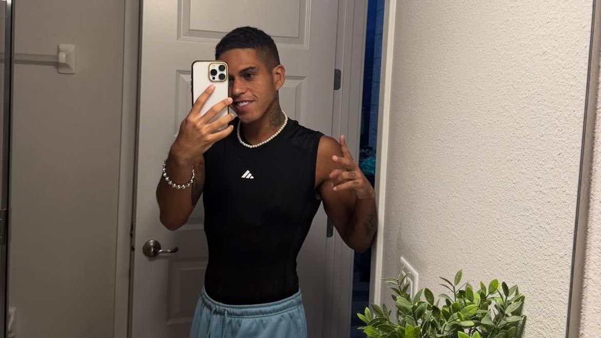 Marido de Simone Mendes, Kaká Diniz exibe antes e depois após secar 17,5 kg