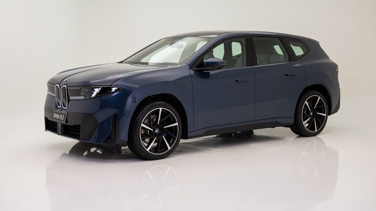 1-bmw-ix3-4