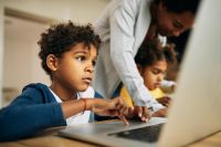 Privacidade é barreira ao uso de plataformas digitais em escolas