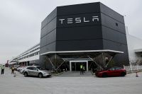 Vendas de carros da Tesla fabricados na China aumentam 37,8% em julho