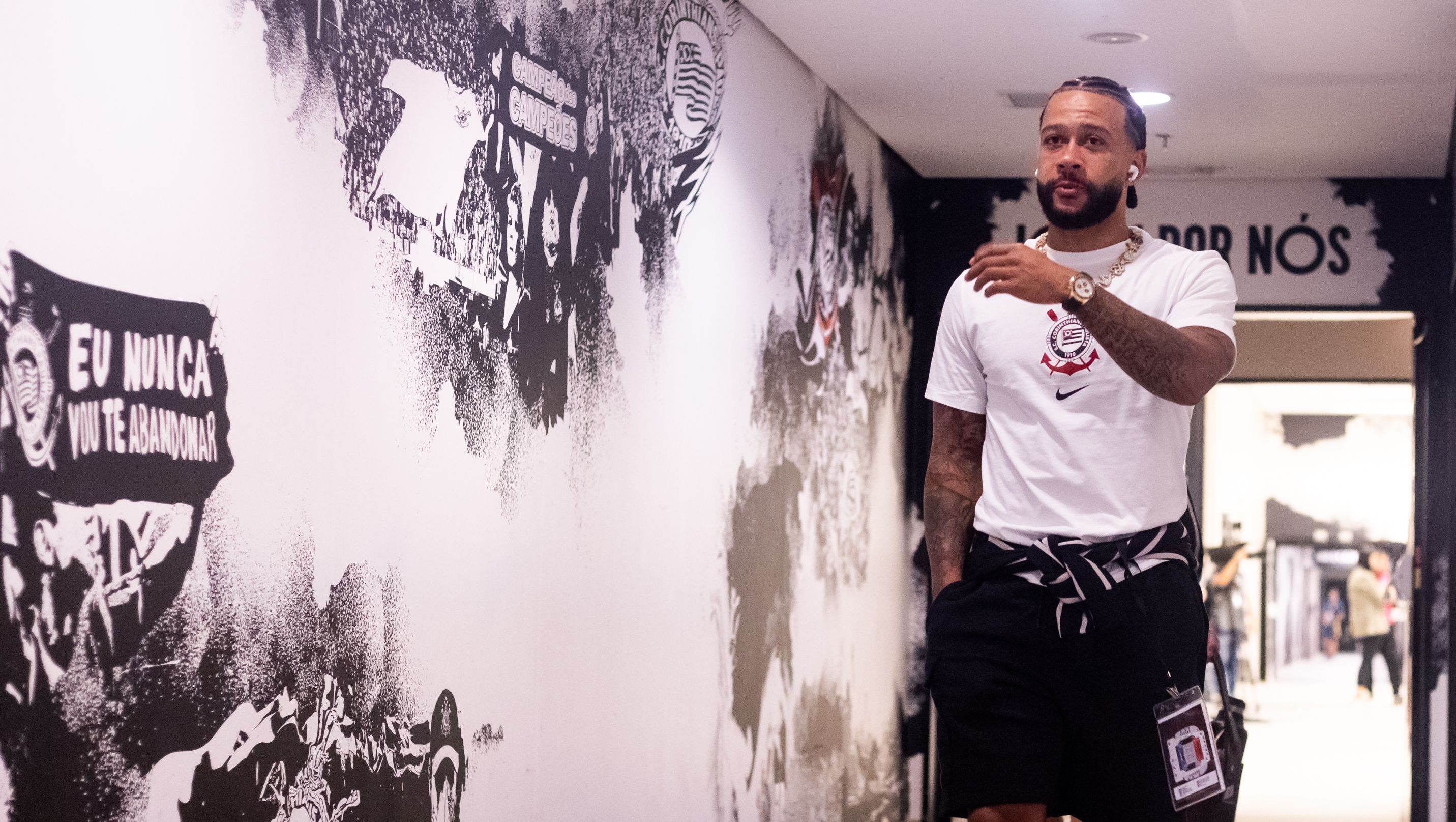 Corinthians: Memphis lidera assistências em mata-mata desde chegada ao país