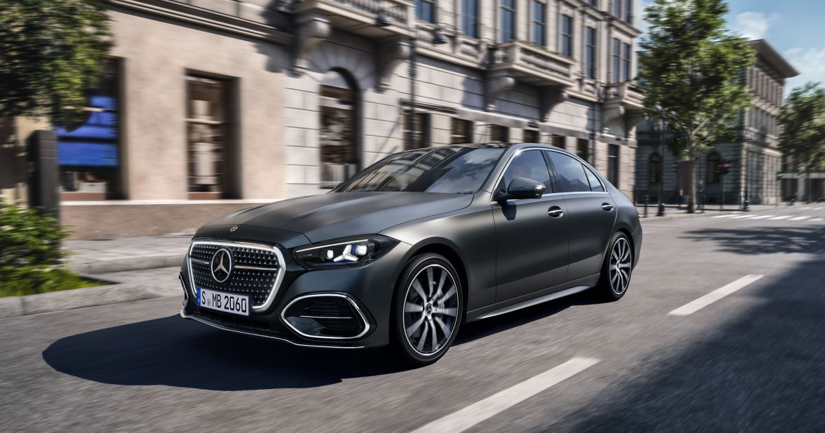 Nova Mercedes Classe C foca em IA e motorização e deixa design de lado
