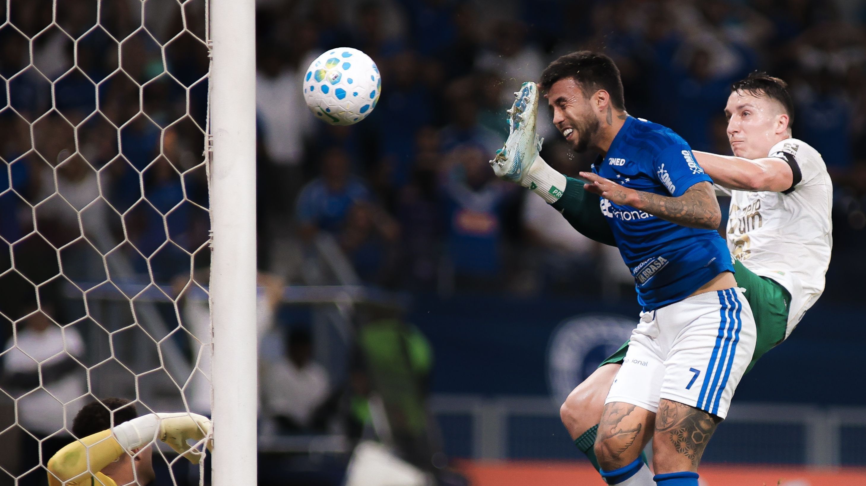 Imagem de destaque do post: Cruzeiro vence a Chapecoense por 2 a 0 e avança na Copa do Brasil