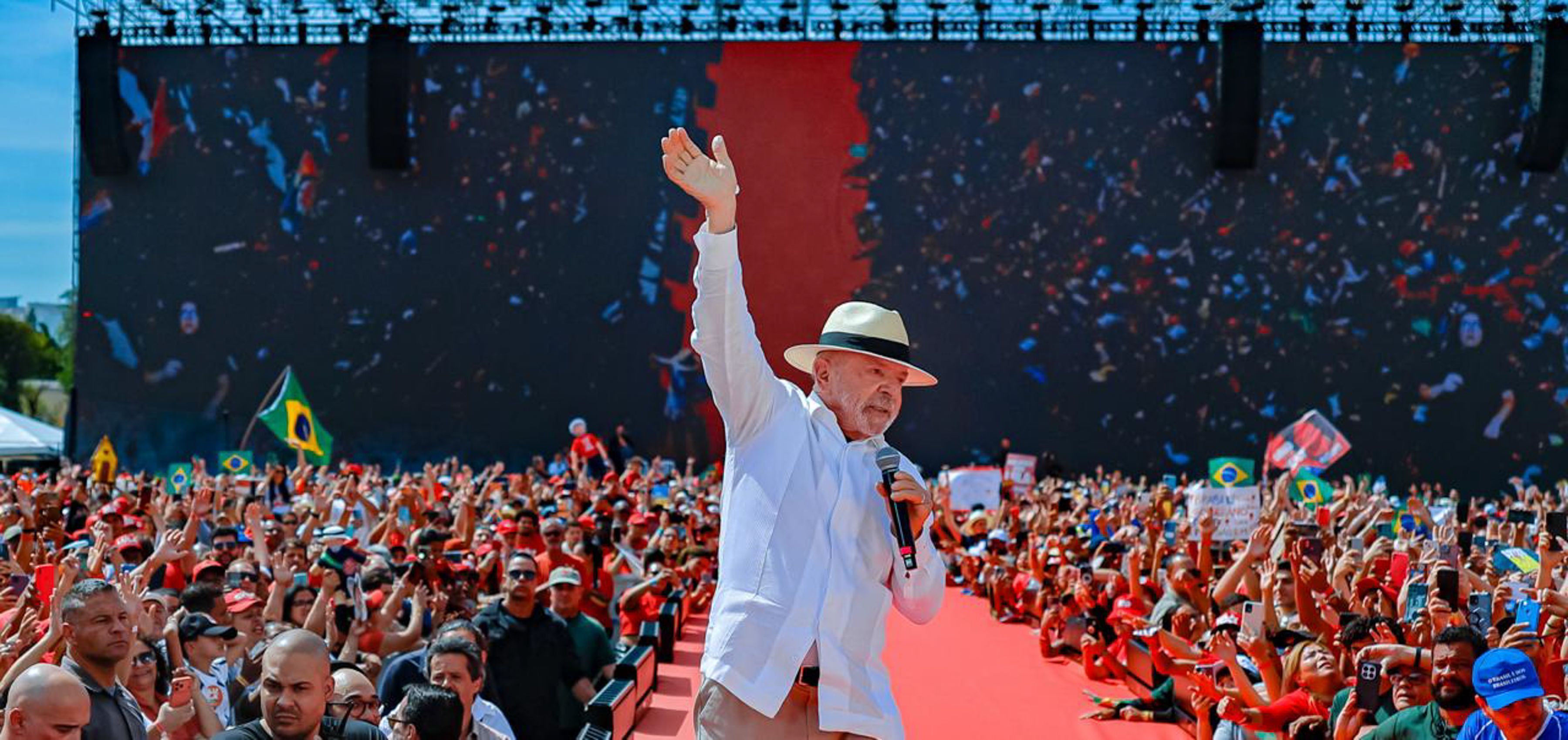 Novas ferramentas digitais enfrentam resistência de Lula na campanha do PT