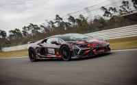Lamborghini Revuelto SV aparece camuflada e quebra recorde em Hockenheim