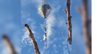 Balão com cangalha de fogos cai estourando no Rio de Janeiro; veja
