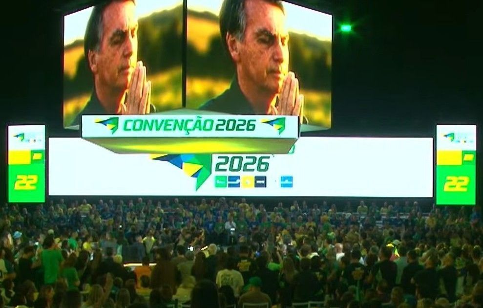 Em meio a cerco de Moraes, PL volta a usar vídeo de Bolsonaro em convenção