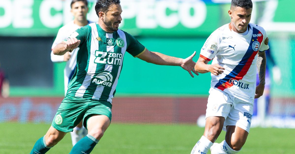 Chapecoense e Bahia empatam em jogo de seis gols