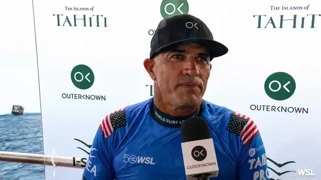 Imagem de destaque do post: Kelly Slater: "sabor de vingança" após vitória sobre Medina no Taiti