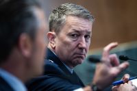 General de alto escalão de Trump busca saída para a guerra, dizem fontes