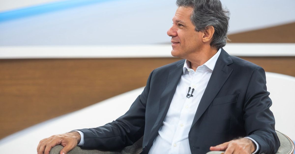Classificação de PCC e CV como terroristas é “questão menor”, diz Haddad