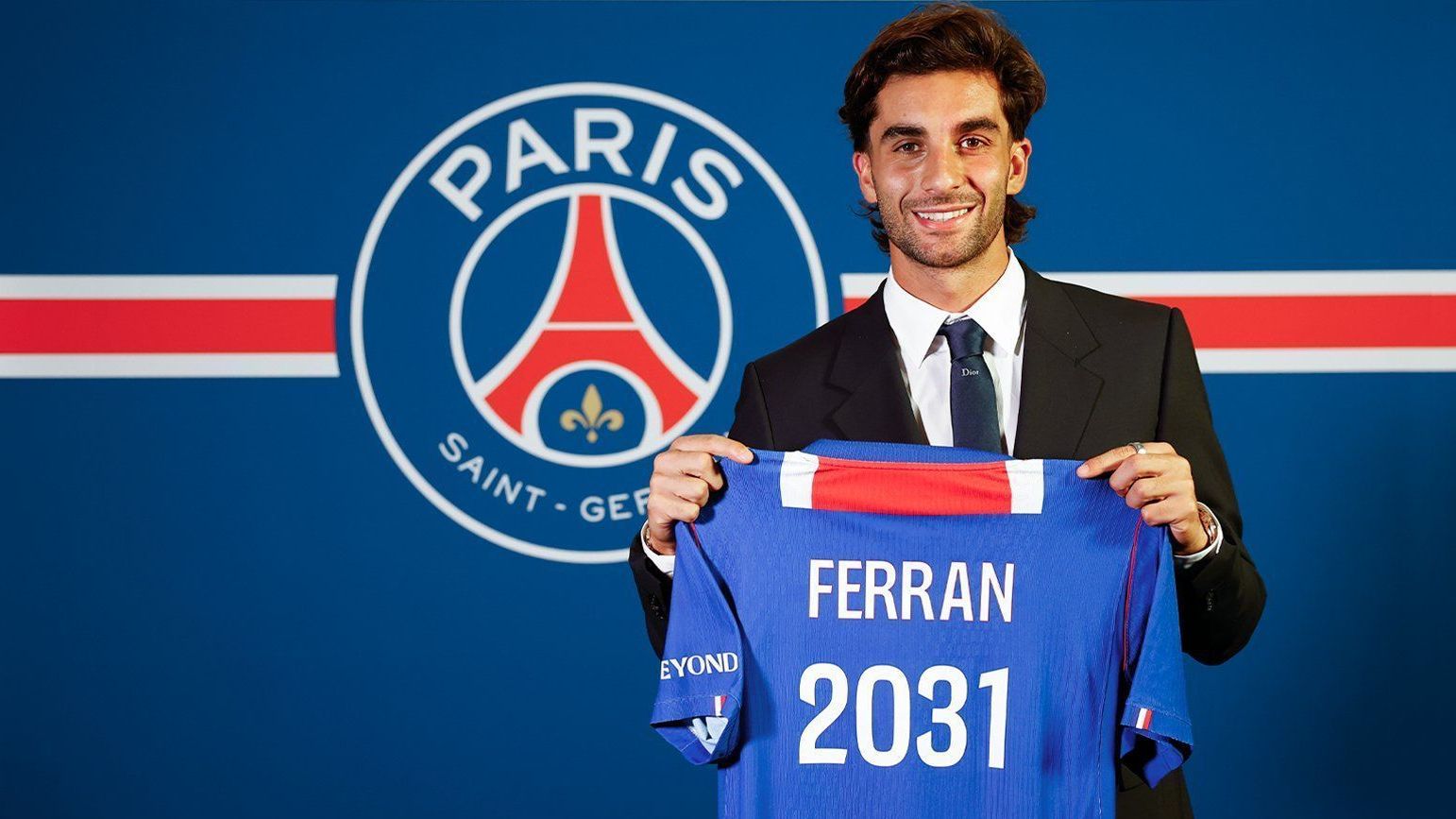 Imagem de destaque do post: PSG anuncia contratação de Ferran Torres, herói da Espanha na Copa do Mundo