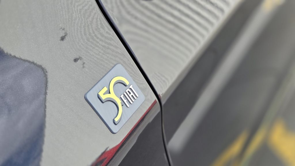 Fiat Toro 50 Anos 2027: picape híbrida celebra meio século da marca no Brasil