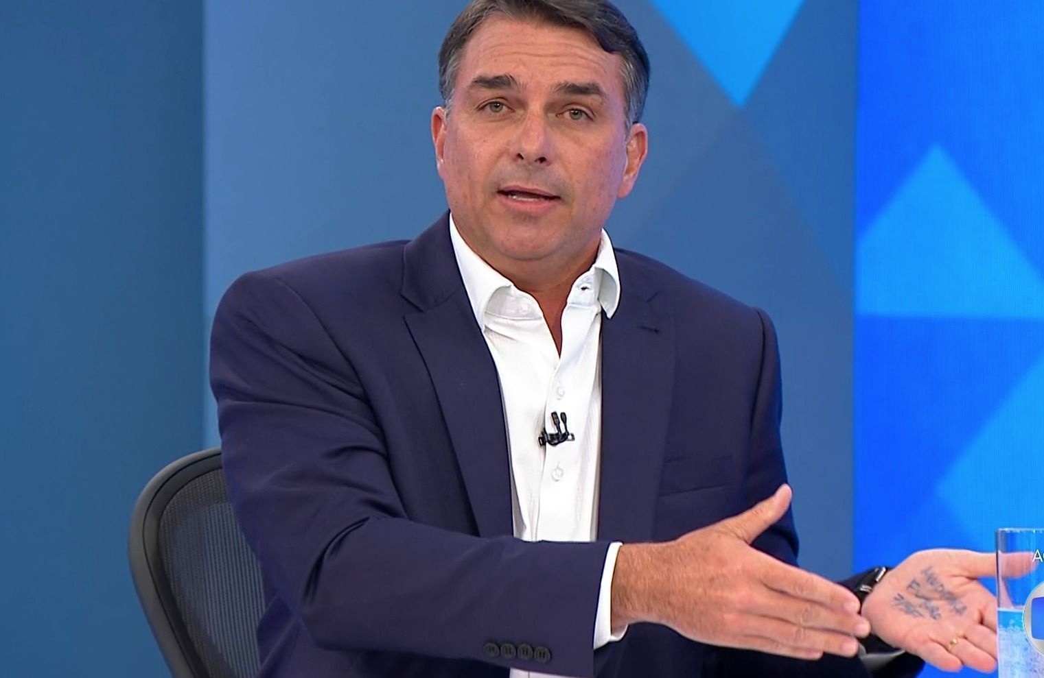 PT aciona Conselho de Ética do Senado contra Flávio Bolsonaro