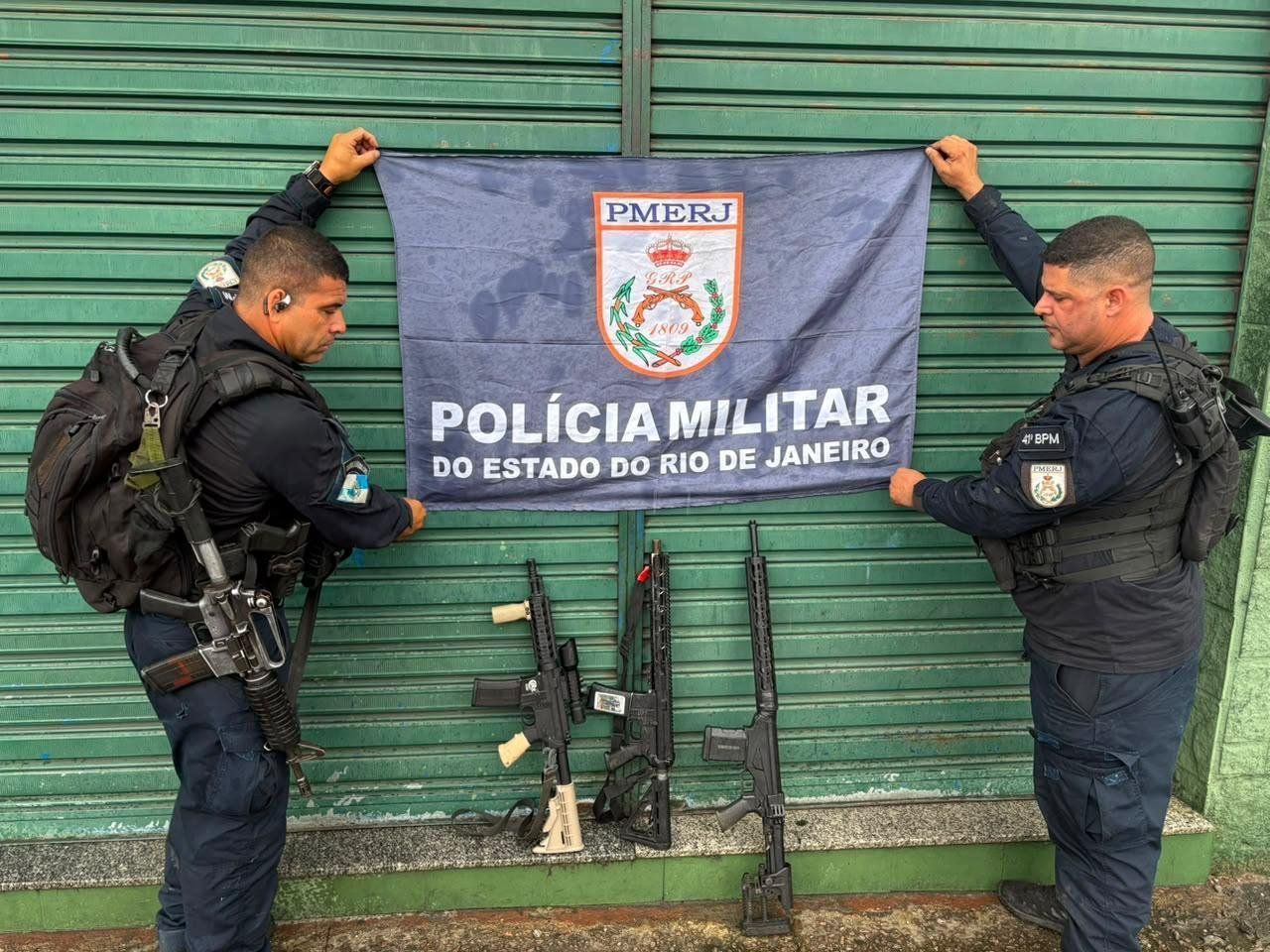 Apreensão na comunidade do Gogó de Guadalupe • Reprodução/PMERJ