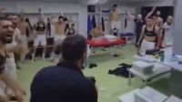 Presidente de time europeu viraliza ao distribuir dinheiro em vestiário
