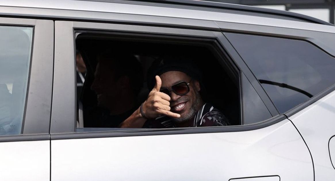 Conheça o clube da 3ª divisão que contratou Ronaldinho Gaúcho