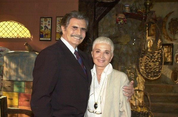 Tarcísio Meira e Glória Menezes em "O Beijo do Vampiro" • Acervo/TV Globo