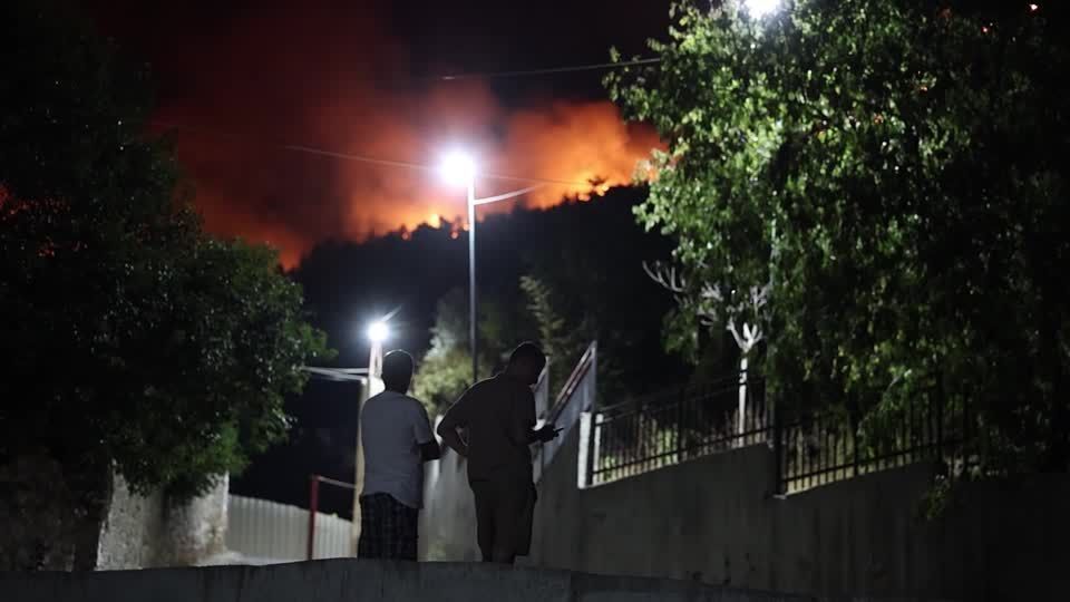 Incêndio florestal Albânia