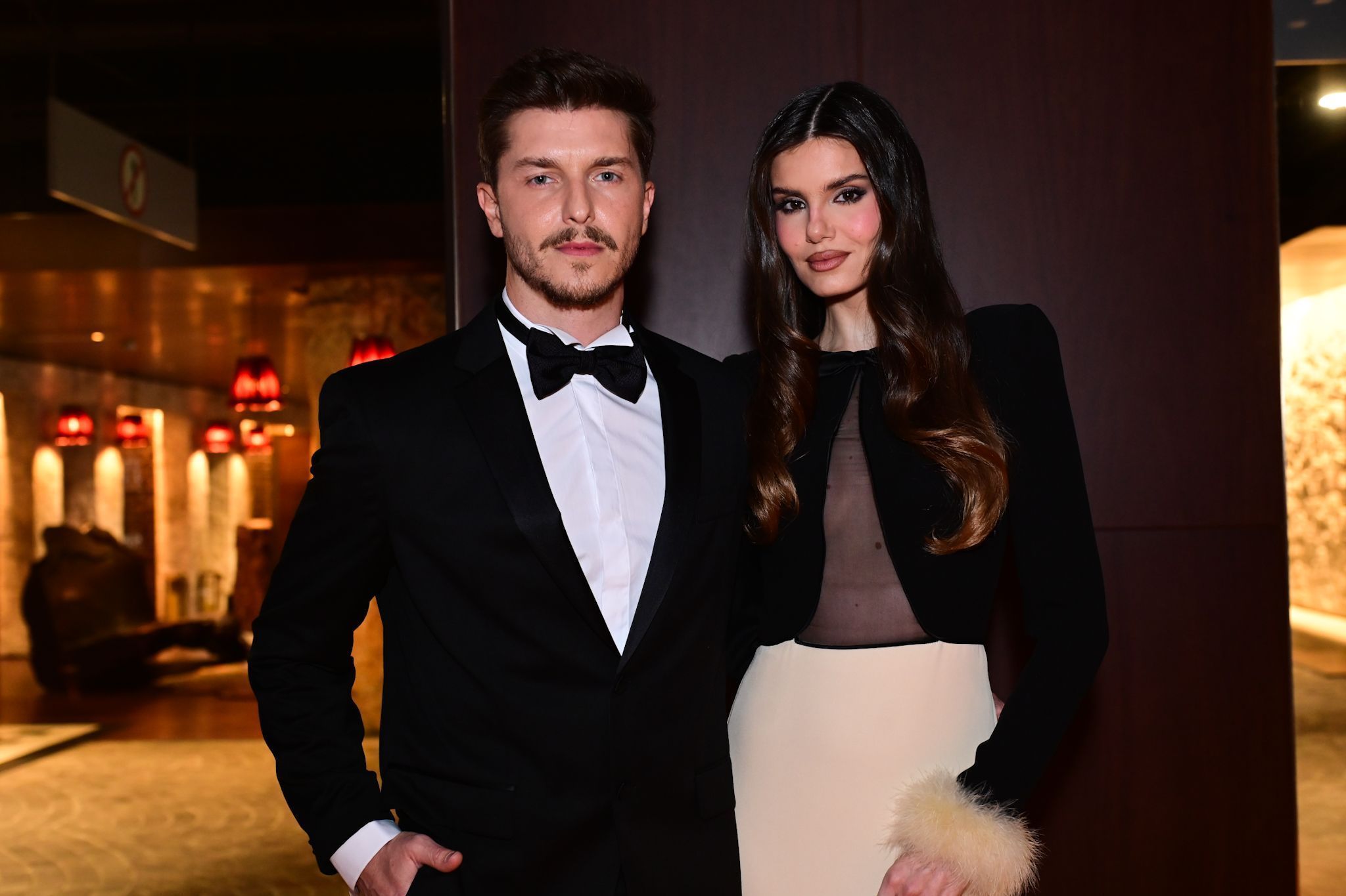 Kleber Toledo e Camila Queiroz no Baile do BB • Leo Franco e Natalia Rampinelli/ Agnews