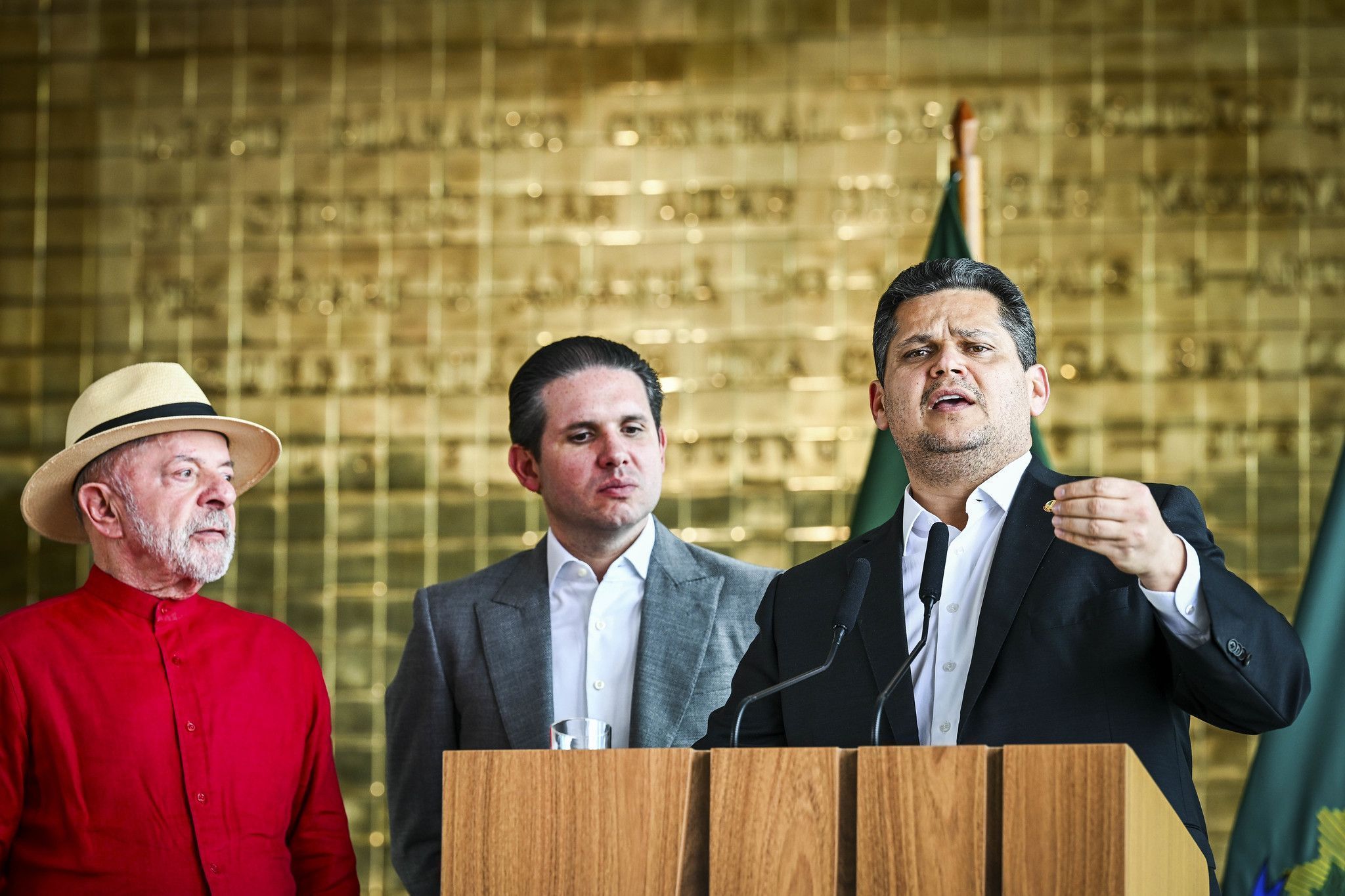 LULA HUGO MOTTA ALCOLUMBRE 26-08-26