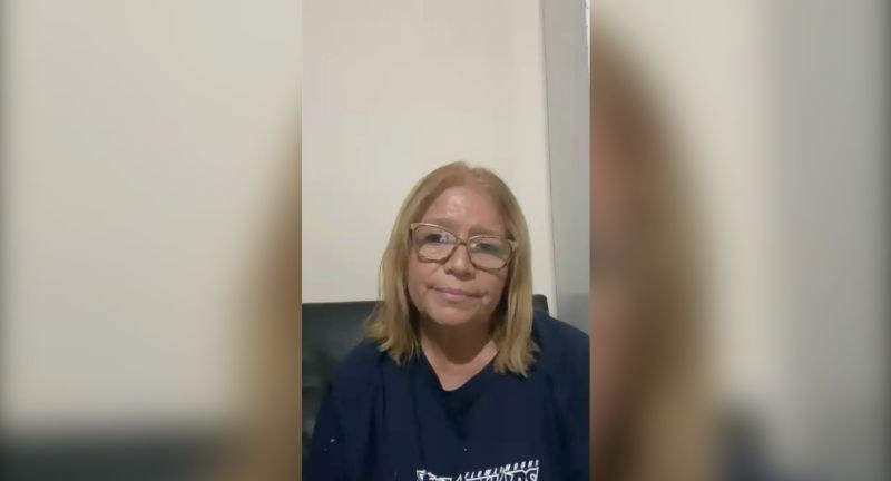 Elvira Nevarez está à procura do filho há quase um ano. • CNN