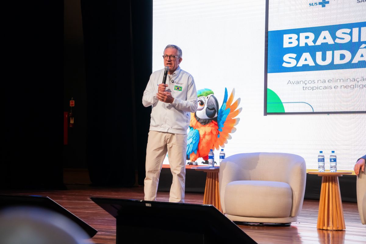 Uma em cada 60 pessoas agora está infectada com HIV, enquanto a crise de drogas alimenta o surto nesse pequeno país insular