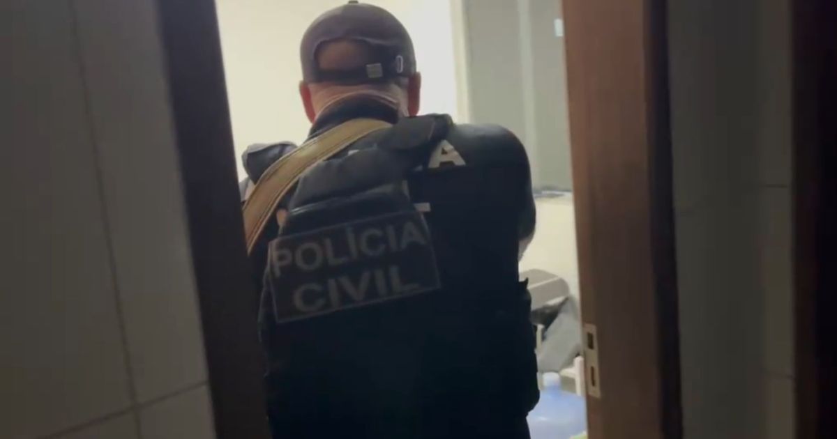Operação bloqueia R$ 38 mi de grupo suspeito por venda de armas na Bahia